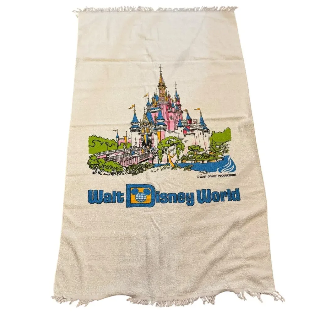 1980's Cannon Made in USA 100% Cotton Walt Disney World Cinderella Castle Towel